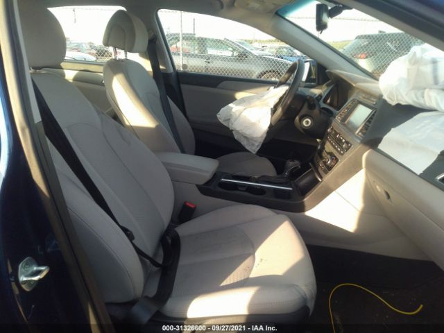 Photo 4 VIN: 5NPE24AF2GH312523 - HYUNDAI SONATA 