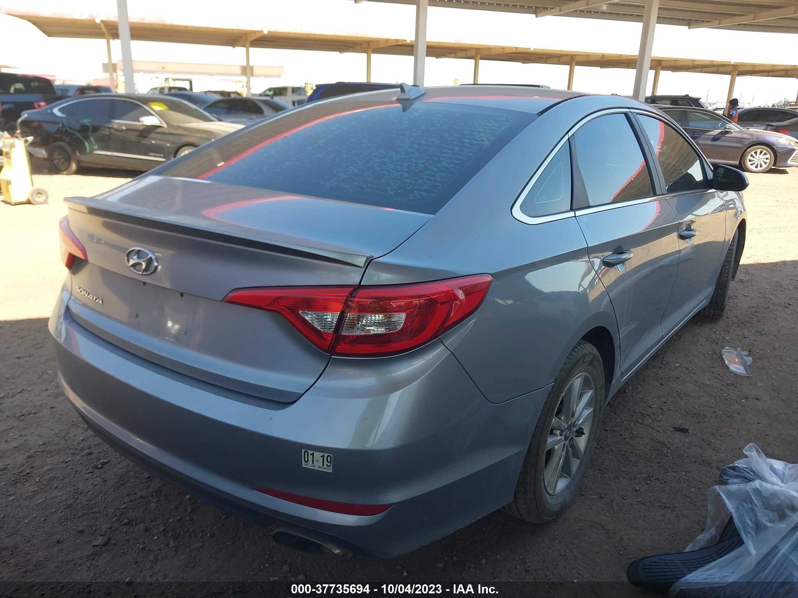 Photo 3 VIN: 5NPE24AF2GH316247 - HYUNDAI SONATA 