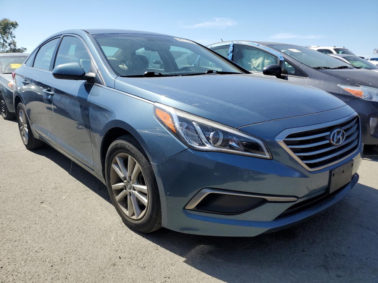 Photo 3 VIN: 5NPE24AF2GH317155 - HYUNDAI SONATA 