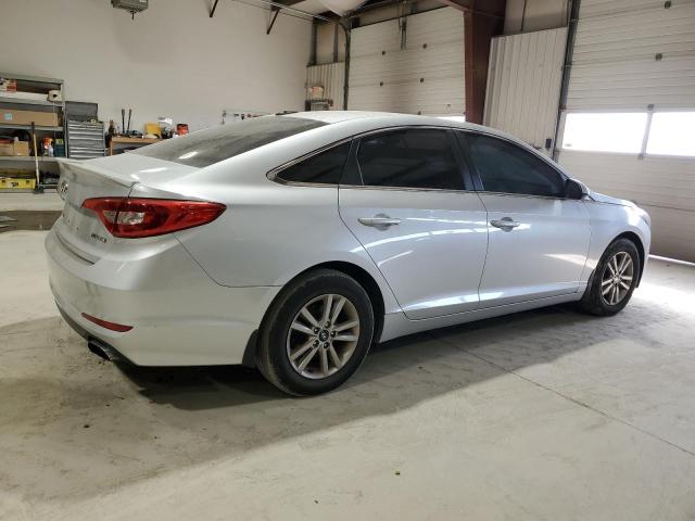 Photo 2 VIN: 5NPE24AF2GH333209 - HYUNDAI SONATA 