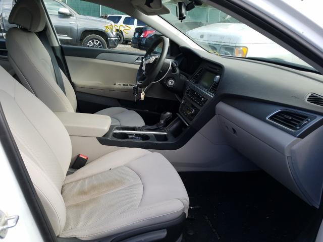 Photo 4 VIN: 5NPE24AF2GH337700 - HYUNDAI SONATA SE 