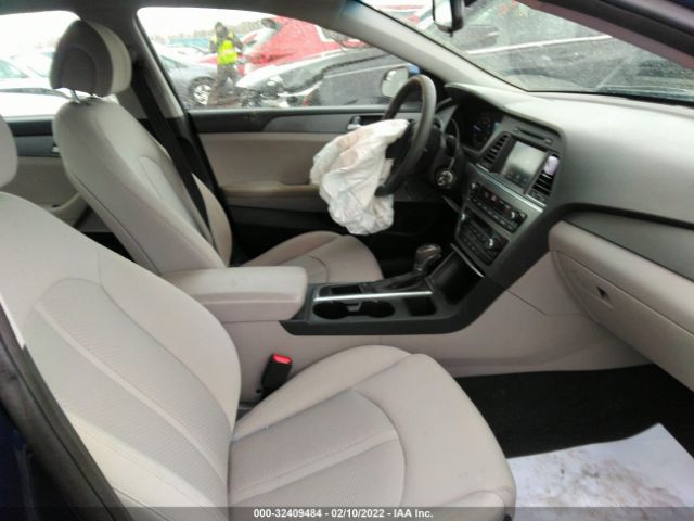 Photo 4 VIN: 5NPE24AF2GH337924 - HYUNDAI SONATA 