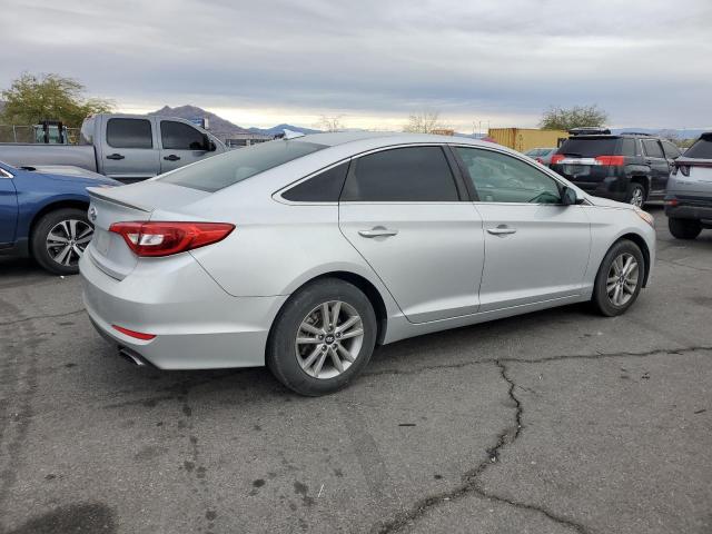 Photo 2 VIN: 5NPE24AF2GH342203 - HYUNDAI SONATA SE 