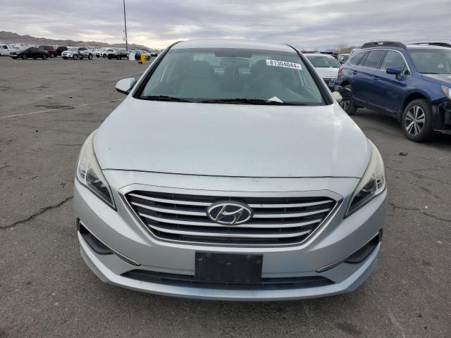 Photo 4 VIN: 5NPE24AF2GH342203 - HYUNDAI SONATA SE 