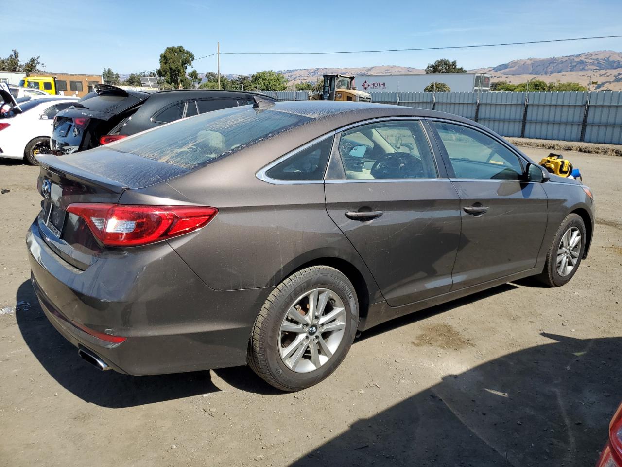 Photo 2 VIN: 5NPE24AF2GH344548 - HYUNDAI SONATA 