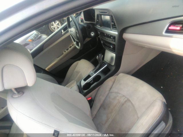 Photo 4 VIN: 5NPE24AF2GH350611 - HYUNDAI SONATA 