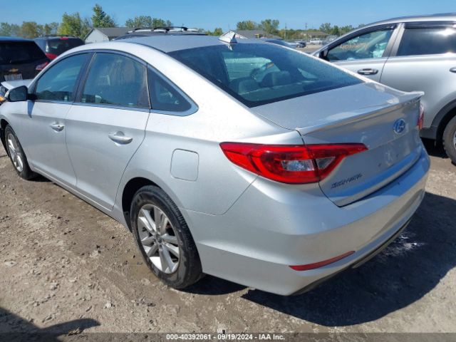 Photo 2 VIN: 5NPE24AF2GH369966 - HYUNDAI SONATA 