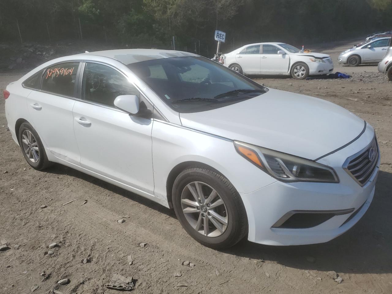 Photo 3 VIN: 5NPE24AF2GH370986 - HYUNDAI SONATA 