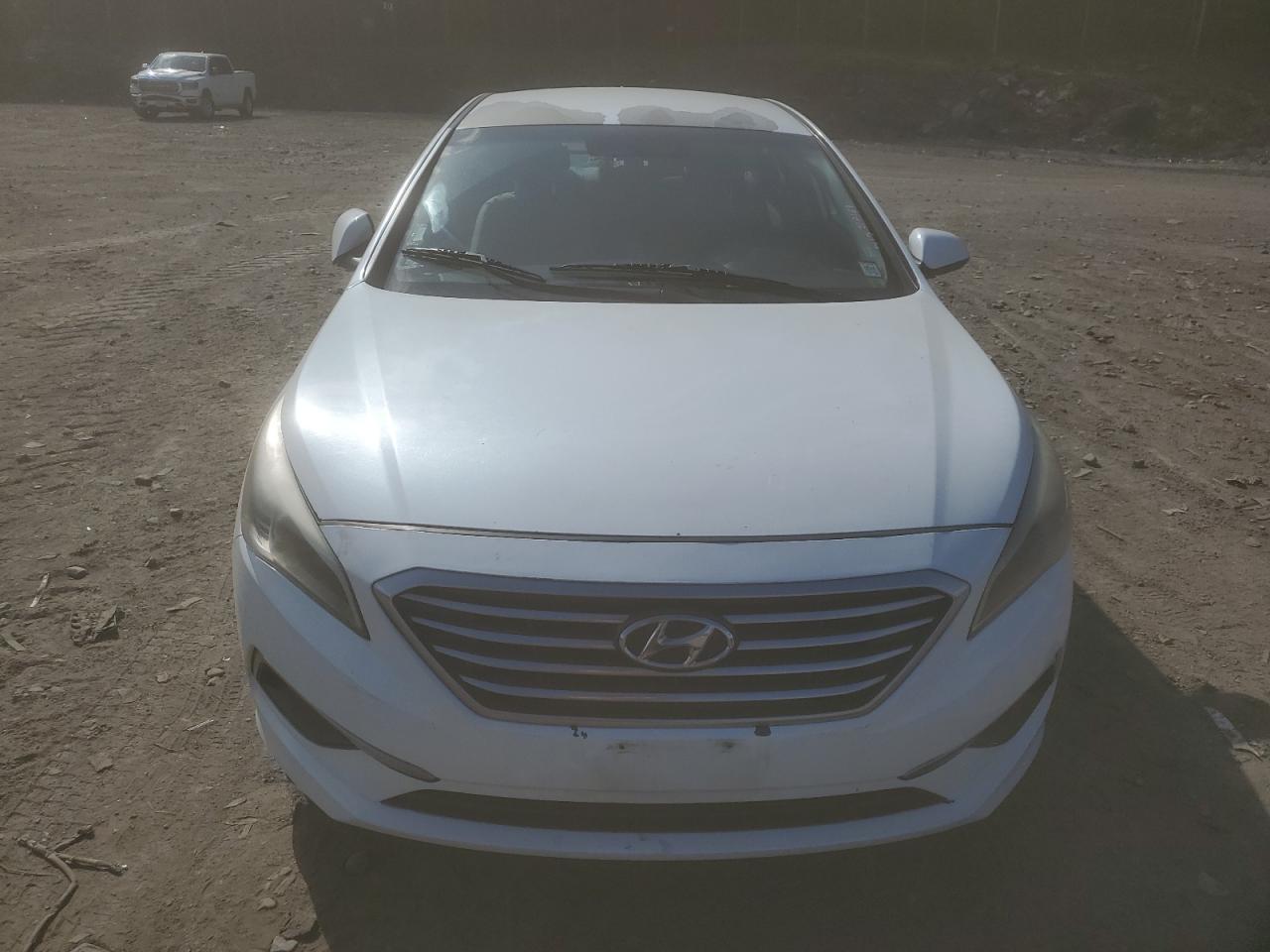 Photo 4 VIN: 5NPE24AF2GH370986 - HYUNDAI SONATA 