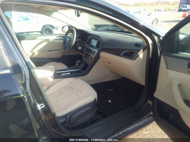 Photo 4 VIN: 5NPE24AF2GH381843 - HYUNDAI SONATA 