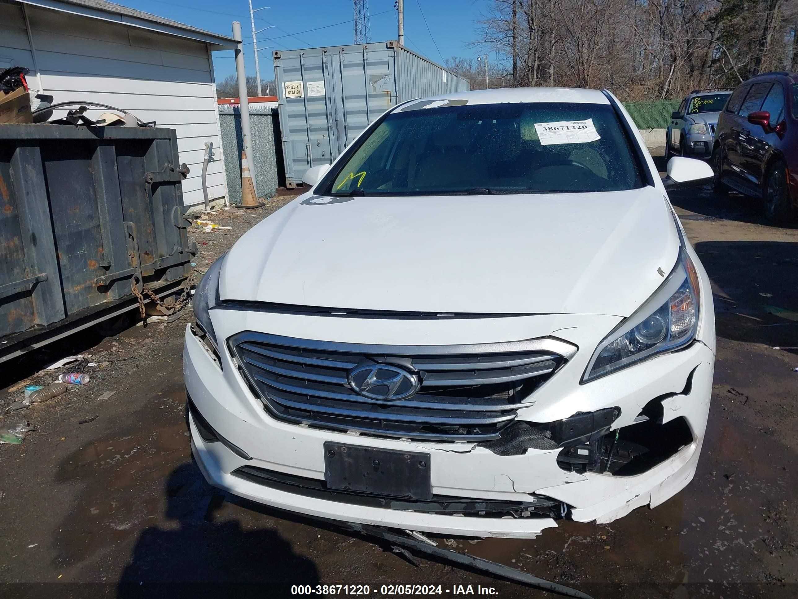 Photo 11 VIN: 5NPE24AF2GH392311 - HYUNDAI SONATA 