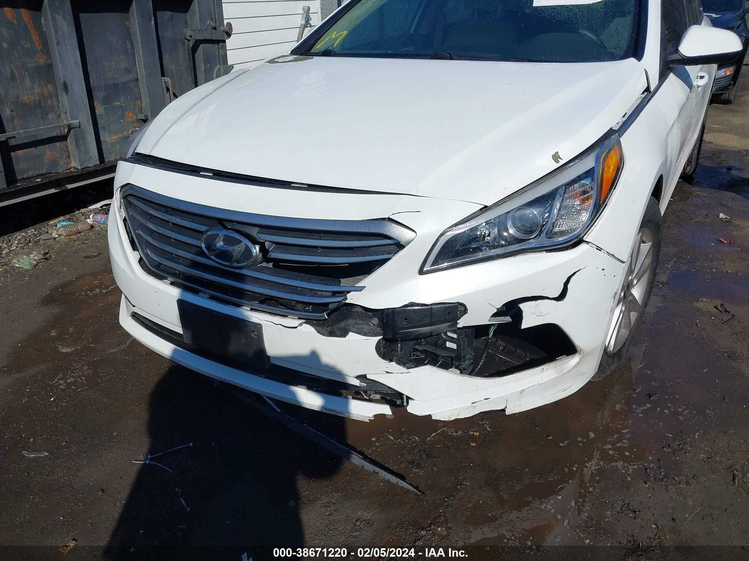 Photo 5 VIN: 5NPE24AF2GH392311 - HYUNDAI SONATA 