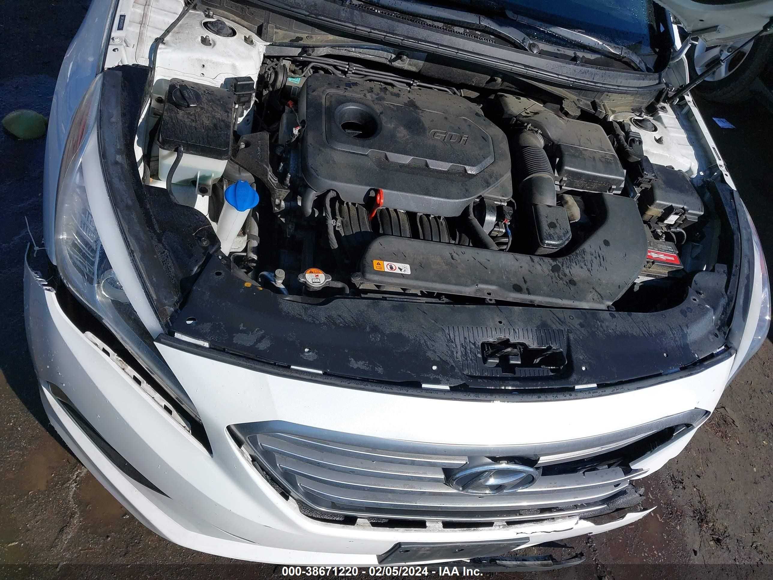 Photo 9 VIN: 5NPE24AF2GH392311 - HYUNDAI SONATA 