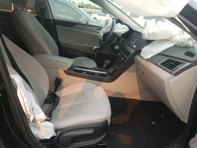 Photo 4 VIN: 5NPE24AF2GH395144 - HYUNDAI SONATA SE 