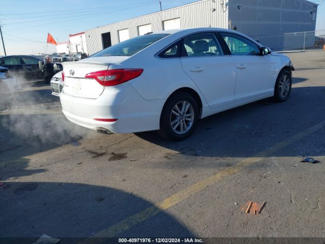 Photo 3 VIN: 5NPE24AF2GH398948 - HYUNDAI SONATA 