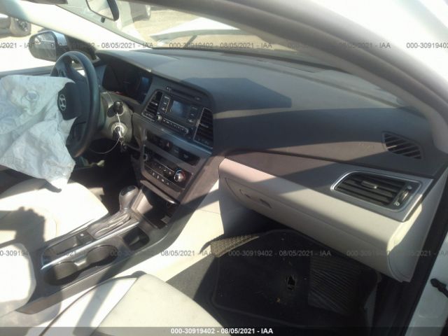 Photo 4 VIN: 5NPE24AF2GH407518 - HYUNDAI SONATA 