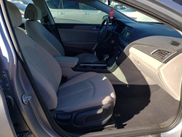 Photo 4 VIN: 5NPE24AF2GH409933 - HYUNDAI SONATA SE 