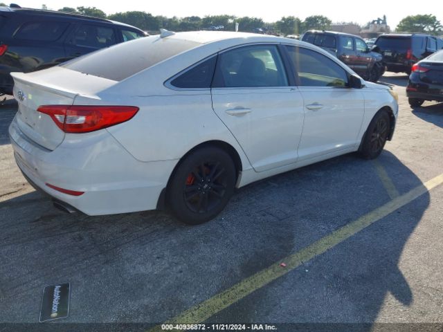 Photo 3 VIN: 5NPE24AF2GH410600 - HYUNDAI SONATA 