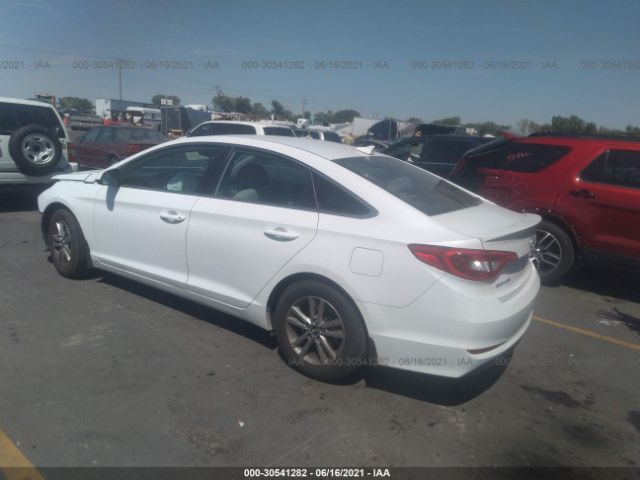 Photo 2 VIN: 5NPE24AF2GH412055 - HYUNDAI SONATA 