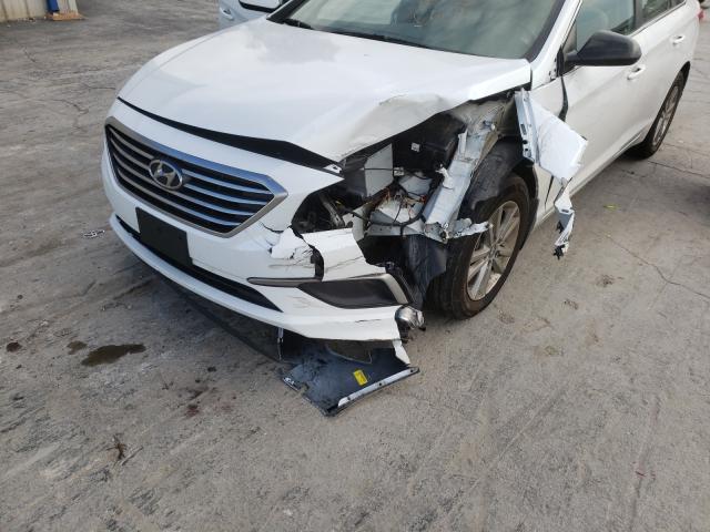 Photo 8 VIN: 5NPE24AF2HH438916 - HYUNDAI SONATA SE 