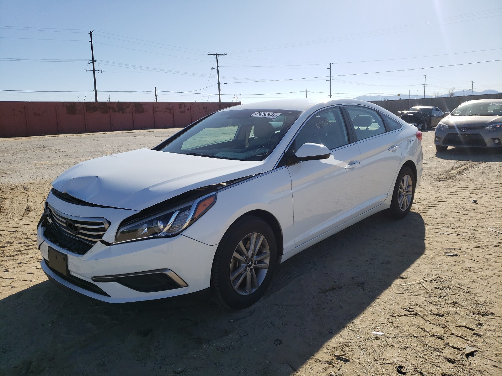 Photo 1 VIN: 5NPE24AF2HH450144 - HYUNDAI SONATA SE 