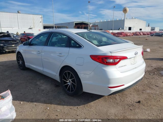 Photo 2 VIN: 5NPE24AF2HH450919 - HYUNDAI SONATA 