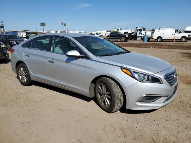 Photo 3 VIN: 5NPE24AF2HH451651 - HYUNDAI SONATA 