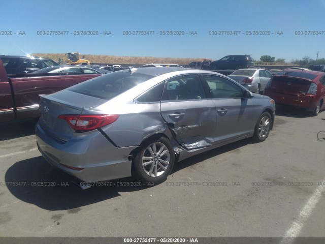 Photo 3 VIN: 5NPE24AF2HH452993 - HYUNDAI SONATA 