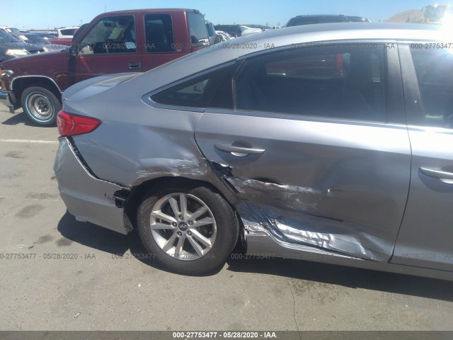 Photo 5 VIN: 5NPE24AF2HH452993 - HYUNDAI SONATA 