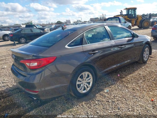 Photo 3 VIN: 5NPE24AF2HH458244 - HYUNDAI SONATA 