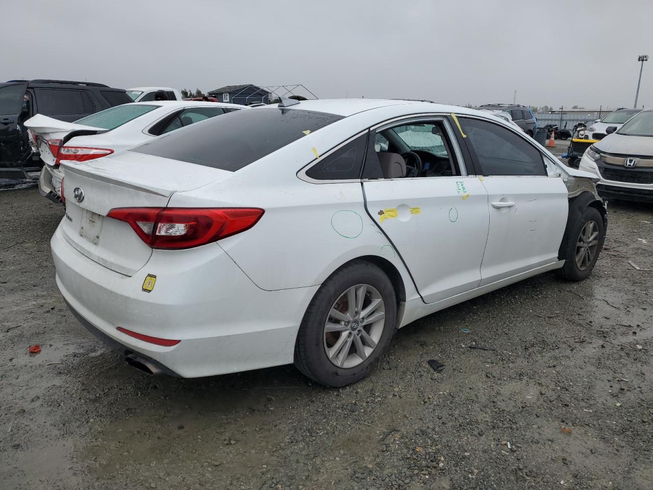 Photo 2 VIN: 5NPE24AF2HH460351 - HYUNDAI SONATA 