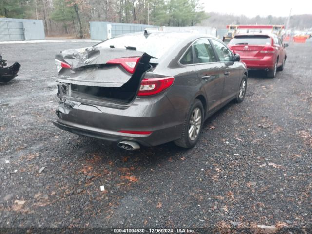 Photo 3 VIN: 5NPE24AF2HH463976 - HYUNDAI SONATA 