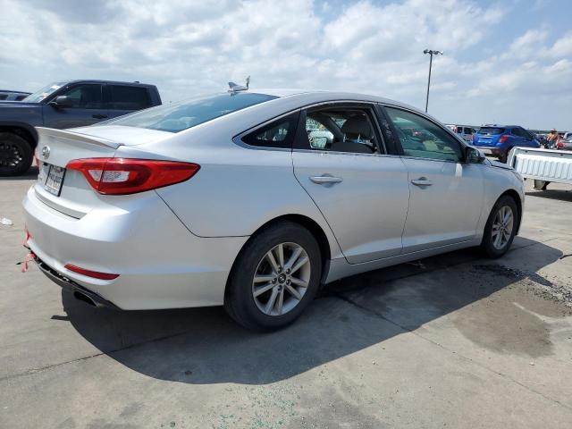 Photo 2 VIN: 5NPE24AF2HH466229 - HYUNDAI SONATA SE 