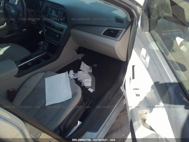 Photo 4 VIN: 5NPE24AF2HH474623 - HYUNDAI SONATA 