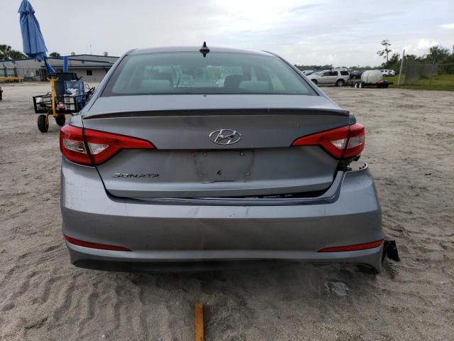 Photo 5 VIN: 5NPE24AF2HH480924 - HYUNDAI SONATA SE 