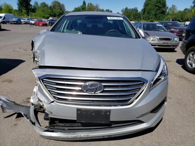 Photo 4 VIN: 5NPE24AF2HH483337 - HYUNDAI SONATA SE 