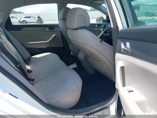 Photo 7 VIN: 5NPE24AF2HH483385 - HYUNDAI SONATA 