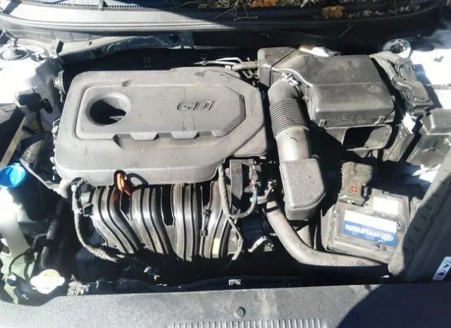 Photo 9 VIN: 5NPE24AF2HH484987 - HYUNDAI SONATA 