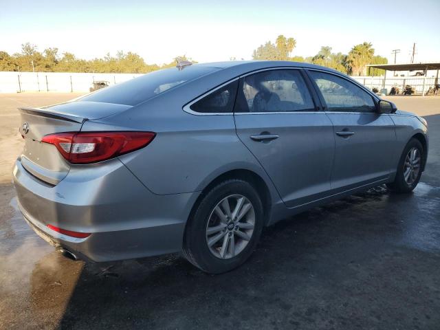 Photo 2 VIN: 5NPE24AF2HH488165 - HYUNDAI SONATA SE 