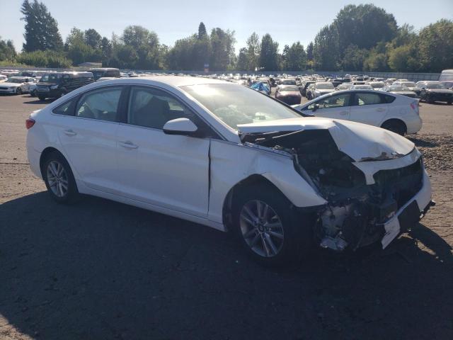 Photo 3 VIN: 5NPE24AF2HH489588 - HYUNDAI SONATA SE 