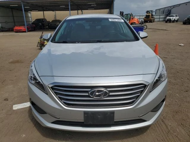 Photo 4 VIN: 5NPE24AF2HH496749 - HYUNDAI SONATA SE 