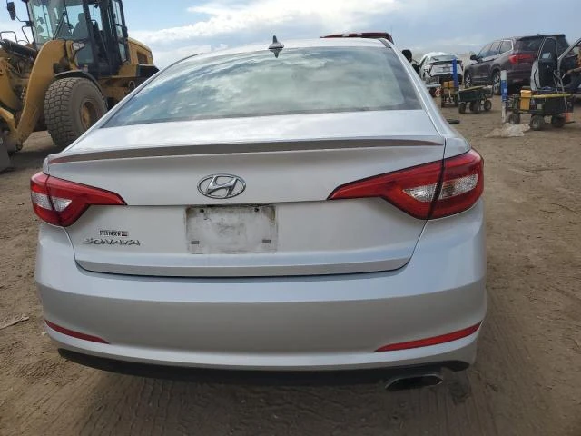 Photo 5 VIN: 5NPE24AF2HH496749 - HYUNDAI SONATA SE 