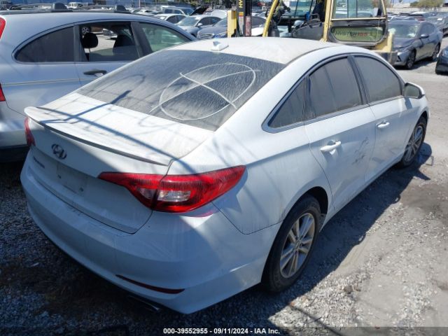 Photo 3 VIN: 5NPE24AF2HH507426 - HYUNDAI SONATA 