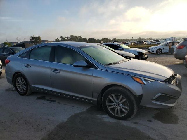 Photo 3 VIN: 5NPE24AF2HH507636 - HYUNDAI SONATA 