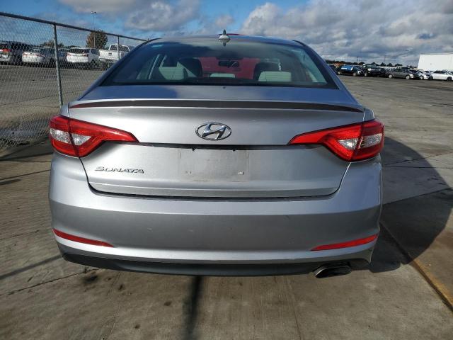 Photo 5 VIN: 5NPE24AF2HH530155 - HYUNDAI SONATA SE 