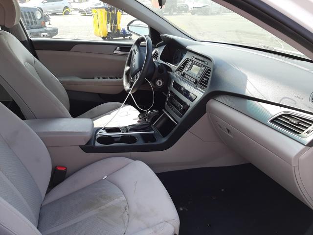 Photo 4 VIN: 5NPE24AF2HH530933 - HYUNDAI SONATA SE 