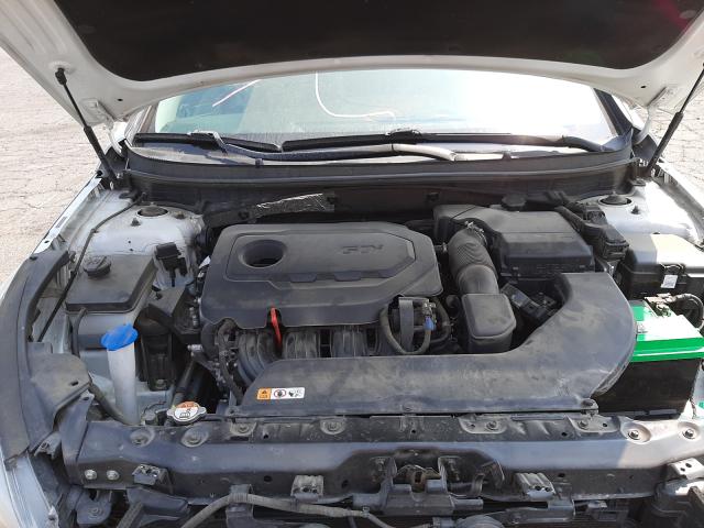 Photo 6 VIN: 5NPE24AF2HH530933 - HYUNDAI SONATA SE 