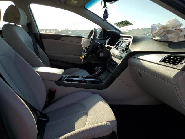 Photo 4 VIN: 5NPE24AF2HH531032 - HYUNDAI SONATA SE 