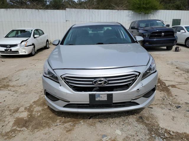 Photo 4 VIN: 5NPE24AF2HH532844 - HYUNDAI SONATA SE 