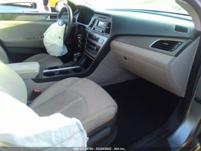 Photo 4 VIN: 5NPE24AF2HH533606 - HYUNDAI SONATA 